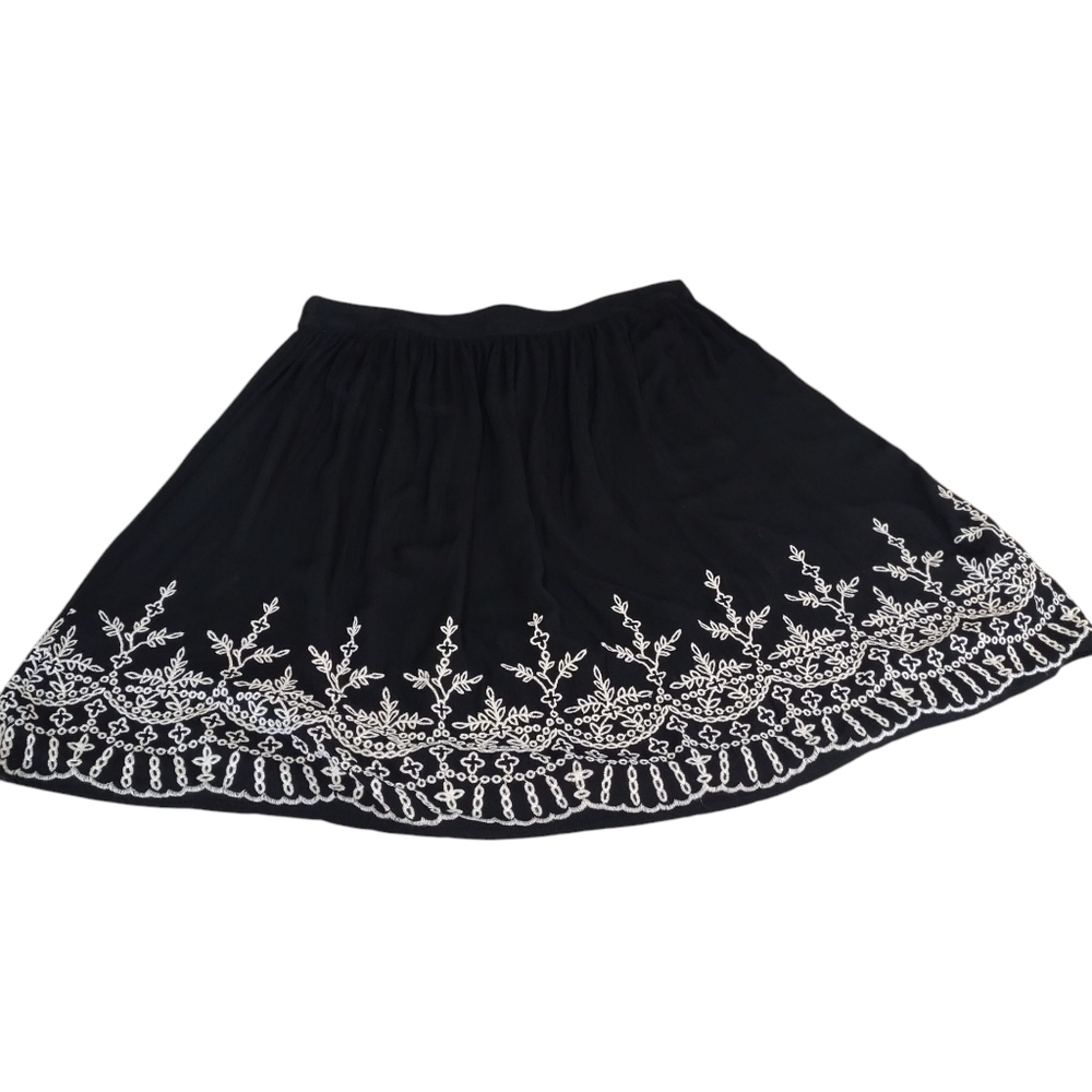 C Est. 1946 Women's Navy Blue White Embroidered Plus Size Skirt Sz 18/20W NWT - Picture 4 of 8